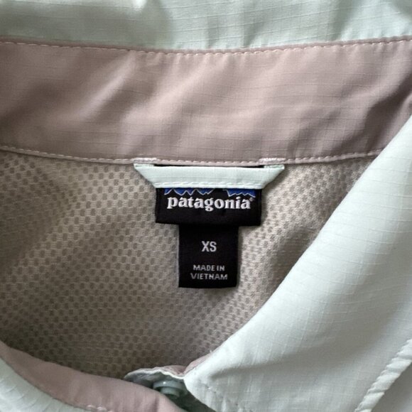Patagonia Shirt Women’s Light Green Button Snap Long Sleeve Outdoor Hiking XS - Picture 5 of 6